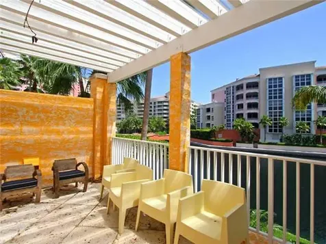 711 Crandon Bl Key Biscayne FL 33149