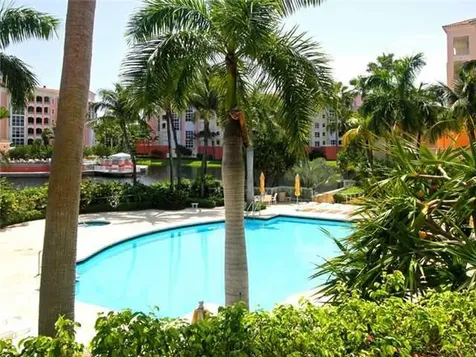 711 Crandon Bl Key Biscayne FL 33149