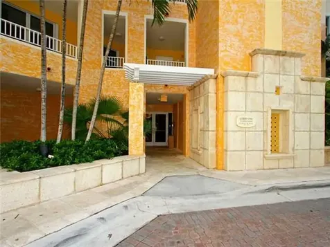 711 Crandon Bl Key Biscayne FL 33149