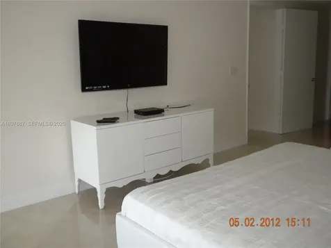 Hallandale Beach FL 33009