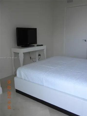 Hallandale Beach FL 33009