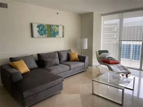 Hallandale Beach FL 33009