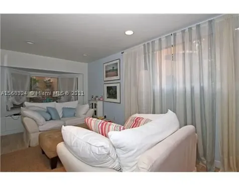 2000 S Bayshore Drive Coconut Grove FL 33133