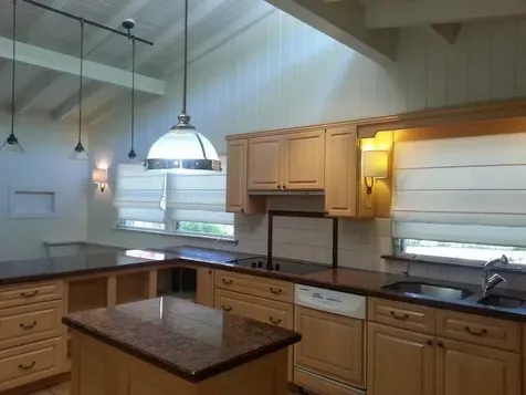 3575 N Moorings Way Miami FL 33133