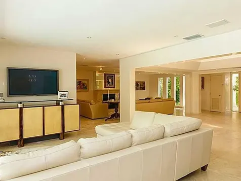 6620 Windsor Lane Miami Beach FL 33141