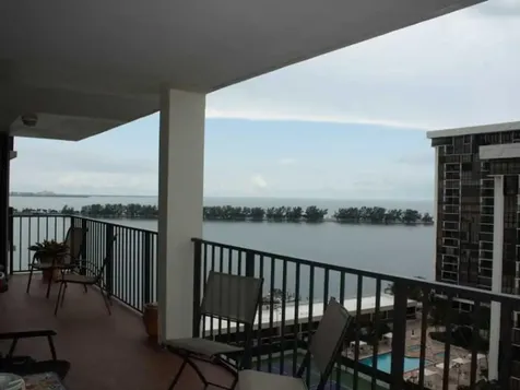 1901 Brickell Avenue Miami FL 33129
