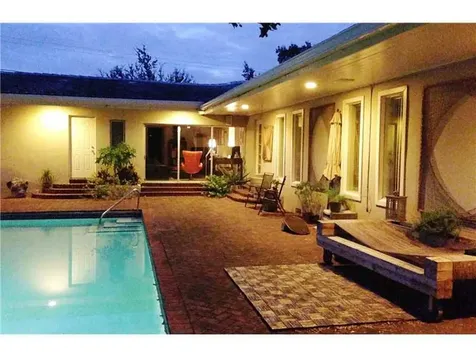4800 Orduna Drive Coral Gables FL 33146