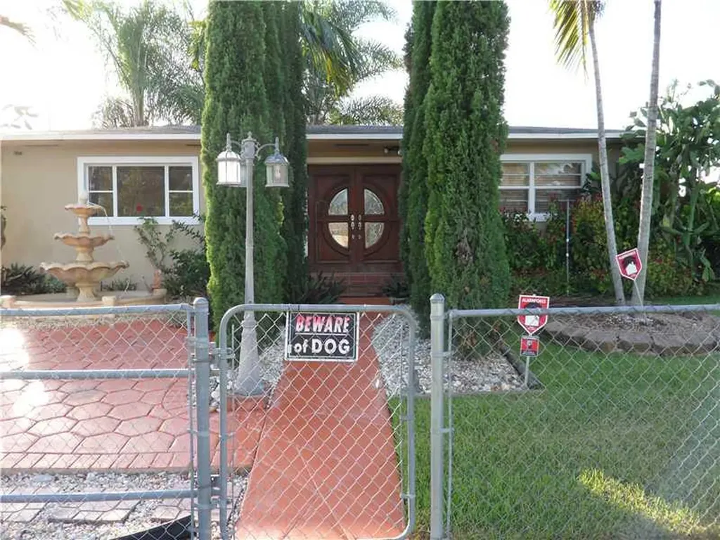 16142 SW 107 Court Miami FL 33157