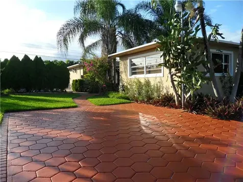 16142 SW 107 Court Miami FL 33157