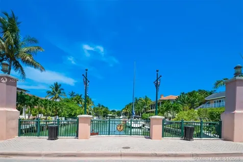 630 S Mashta Drive Key Biscayne FL 33149