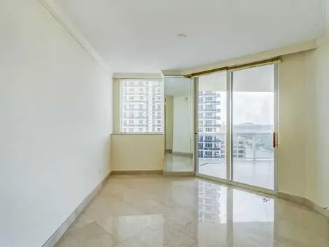 4779 Collins Avenue Miami Beach FL 33140