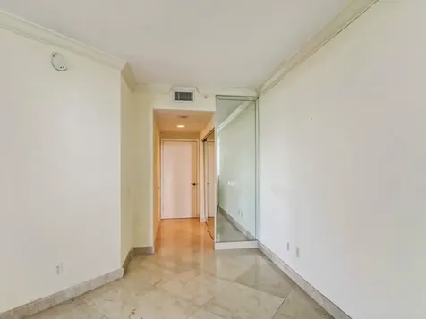 4779 Collins Avenue Miami Beach FL 33140