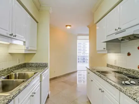 4779 Collins Avenue Miami Beach FL 33140