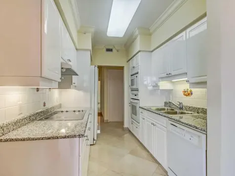 4779 Collins Avenue Miami Beach FL 33140
