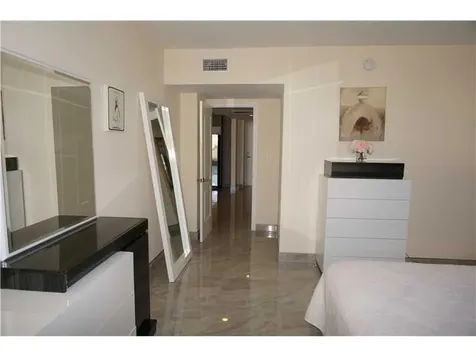 19370 Collins Avenue Seasonal Sunny Isles Beach FL 33160