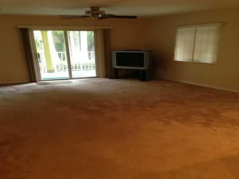 1519 NW S River Drive Miami FL 33125