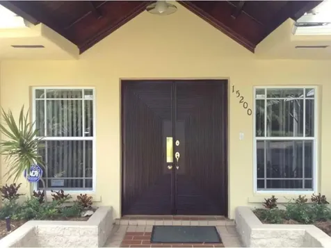 15200 SW 87 Court Palmetto Bay FL 33157