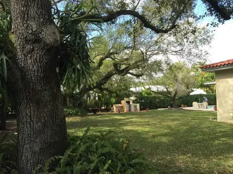 6910 Leonardo Street Coral Gables FL 33146