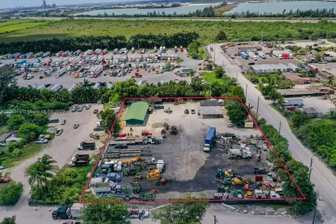 15721 NW 122 Avenue Miami FL 33018