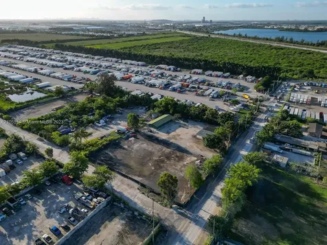 15721 NW 122 Avenue Miami FL 33018