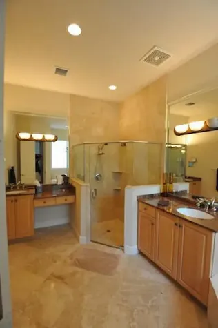 2810 NE 39th Court Lighthouse Point FL 33064