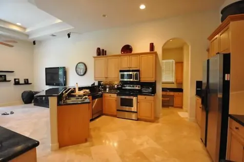 2810 NE 39th Court Lighthouse Point FL 33064