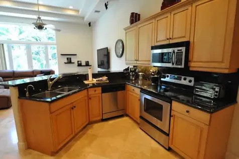 2810 NE 39th Court Lighthouse Point FL 33064