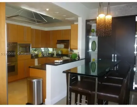 1425 Brickell Avenue Miami FL 33131