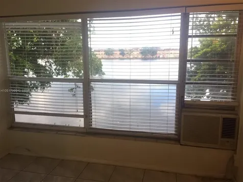 18801 NE 2nd Avenue Miami FL 33179
