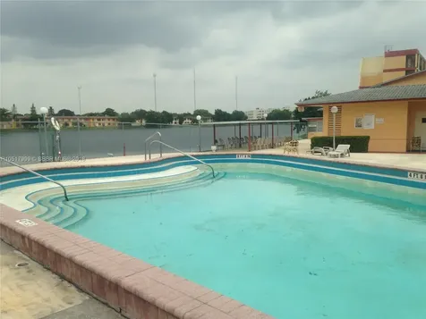 18801 NE 2nd Avenue Miami FL 33179