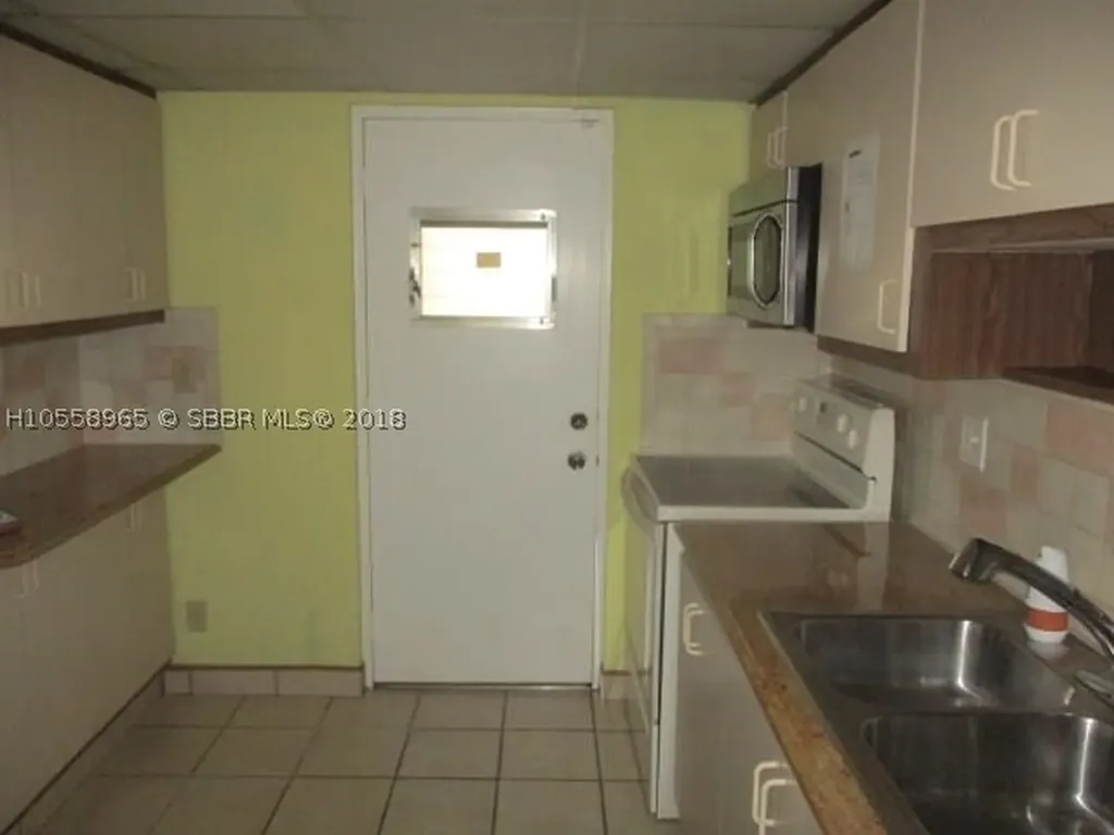 2313 S Cypress Bend Drive Pompano Beach FL 33069