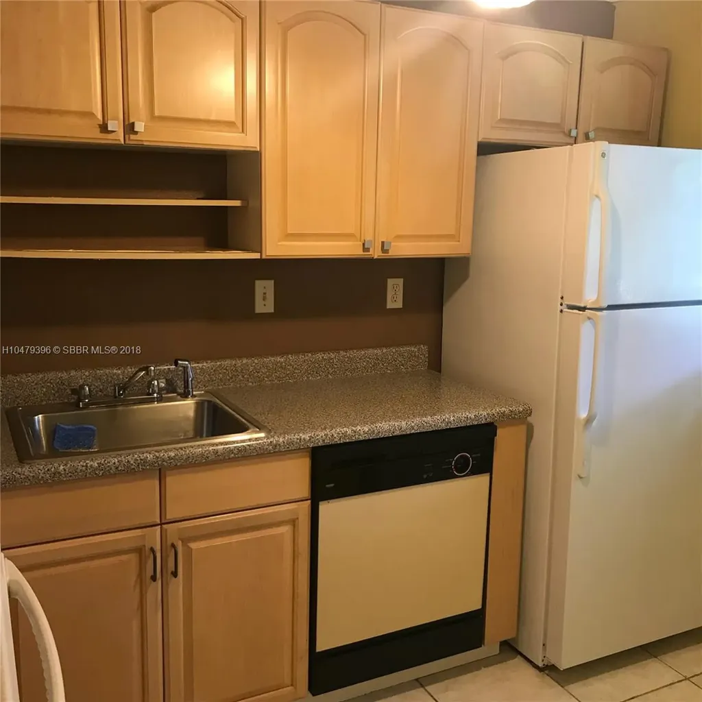 107 Gardens Drive Pompano Beach FL 33069