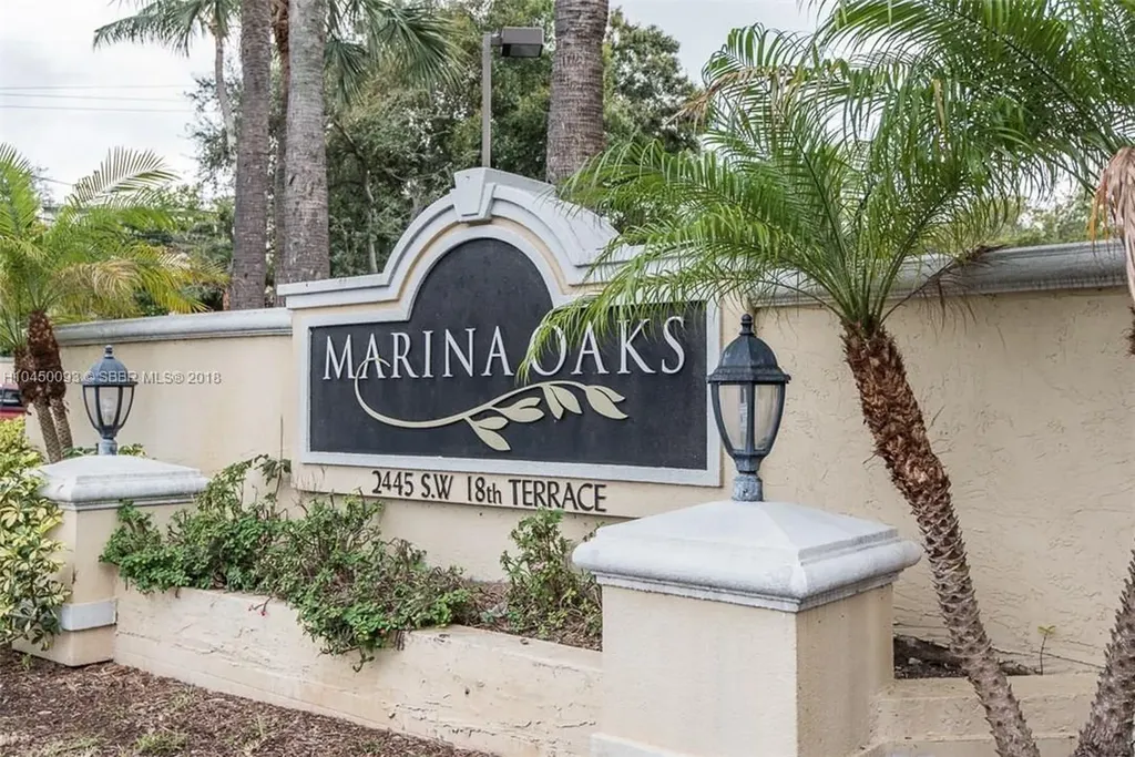 2445 SW 18th Terrace Fort Lauderdale FL 33315