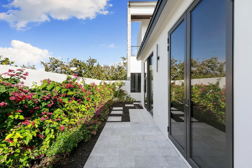 122 Sea Lavender Lane Marco Island FL 34145