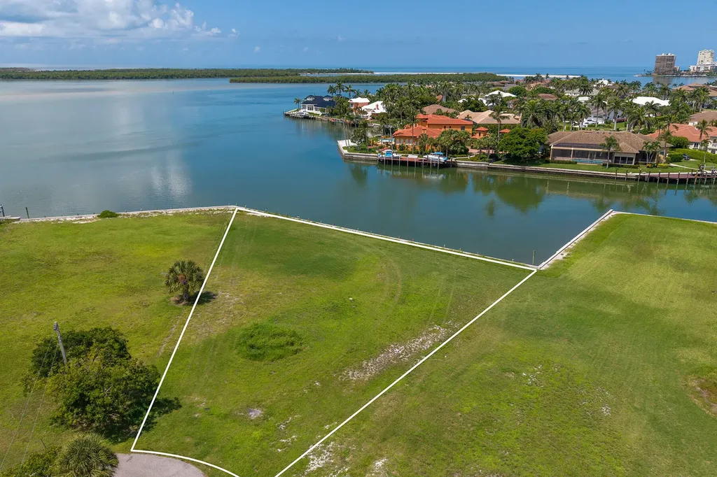 1771 Osceola Court Marco Island FL 34145