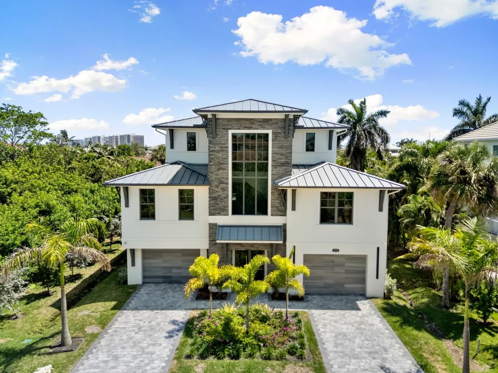 375 Periwinkle Court Marco Island FL 34145