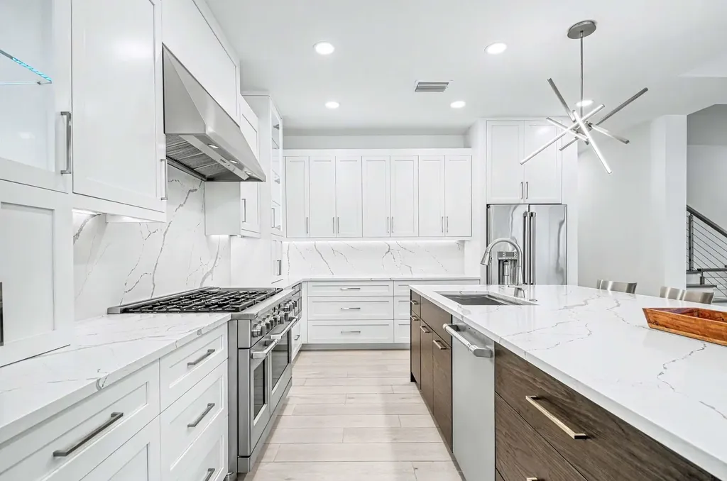 375 Periwinkle Court Marco Island FL 34145