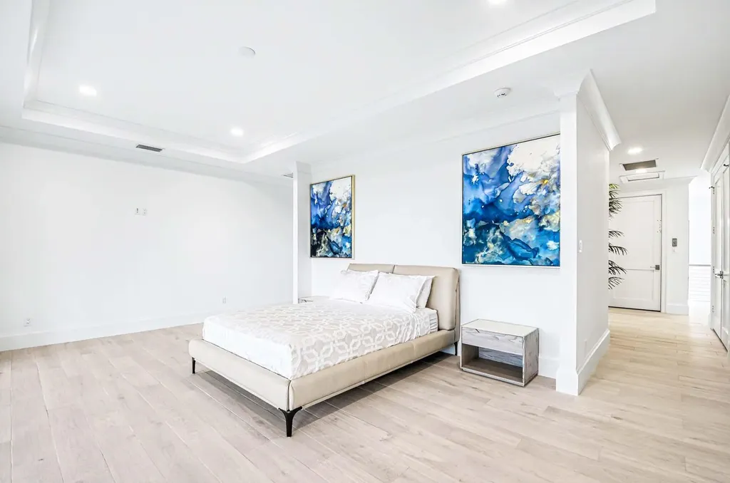 375 Periwinkle Court Marco Island FL 34145