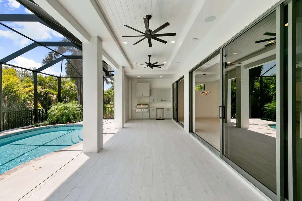 375 Periwinkle Court Marco Island FL 34145