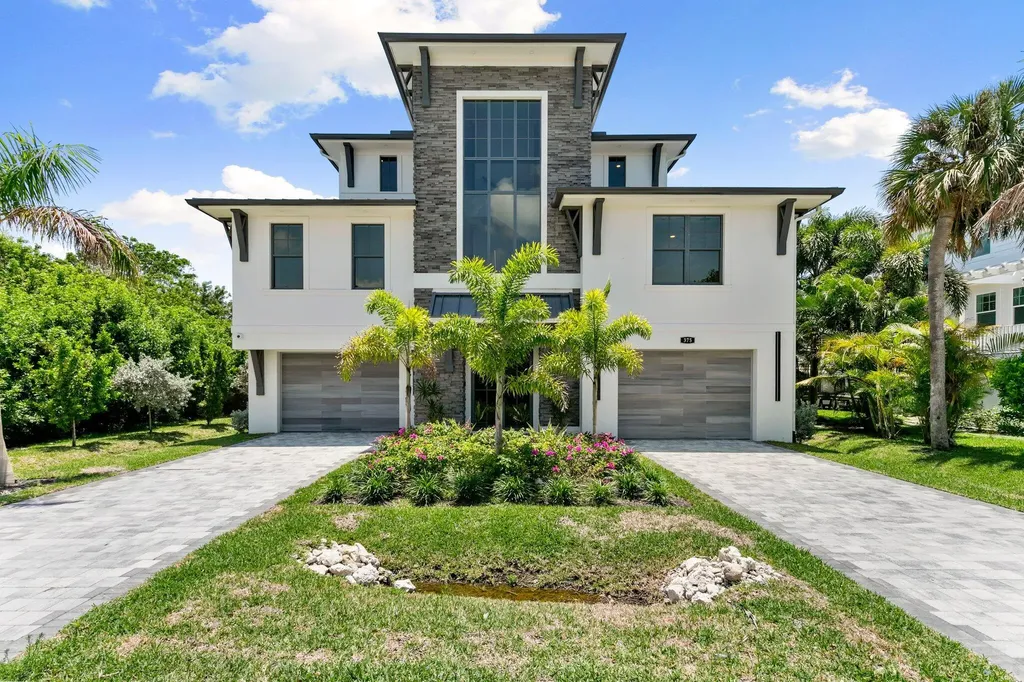 375 Periwinkle Court Marco Island FL 34145