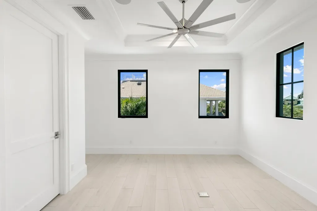 375 Periwinkle Court Marco Island FL 34145