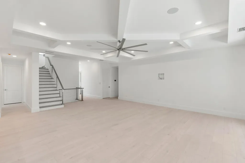 375 Periwinkle Court Marco Island FL 34145