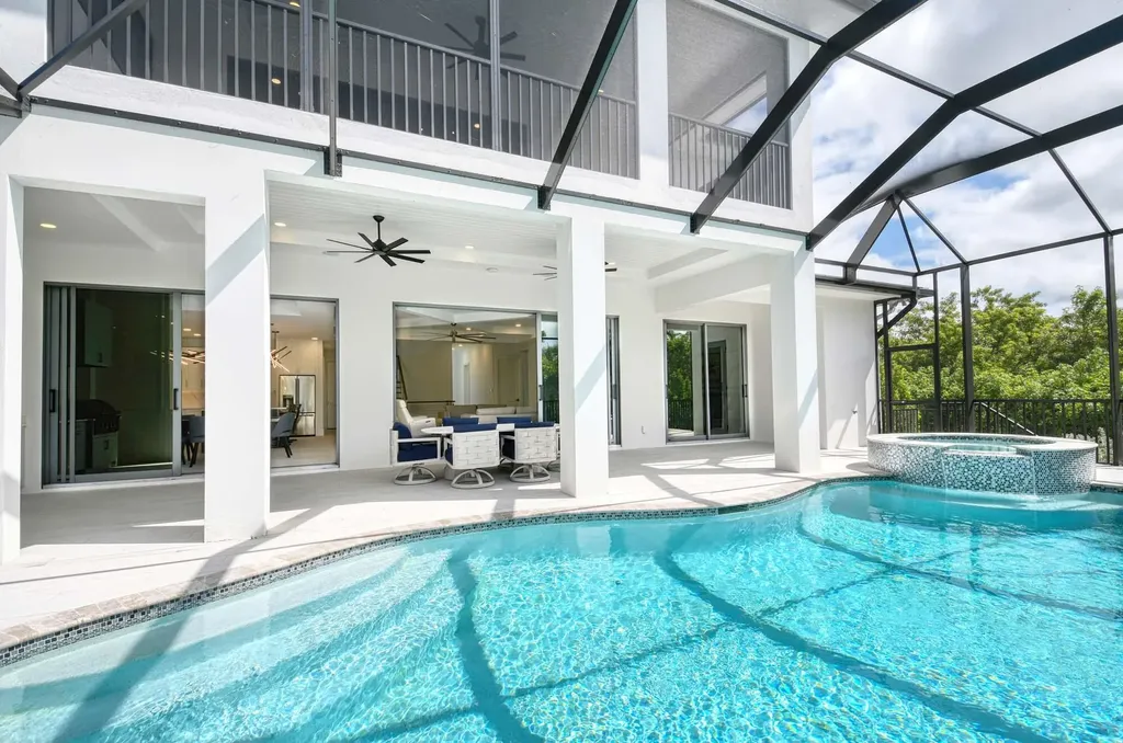 375 Periwinkle Court Marco Island FL 34145