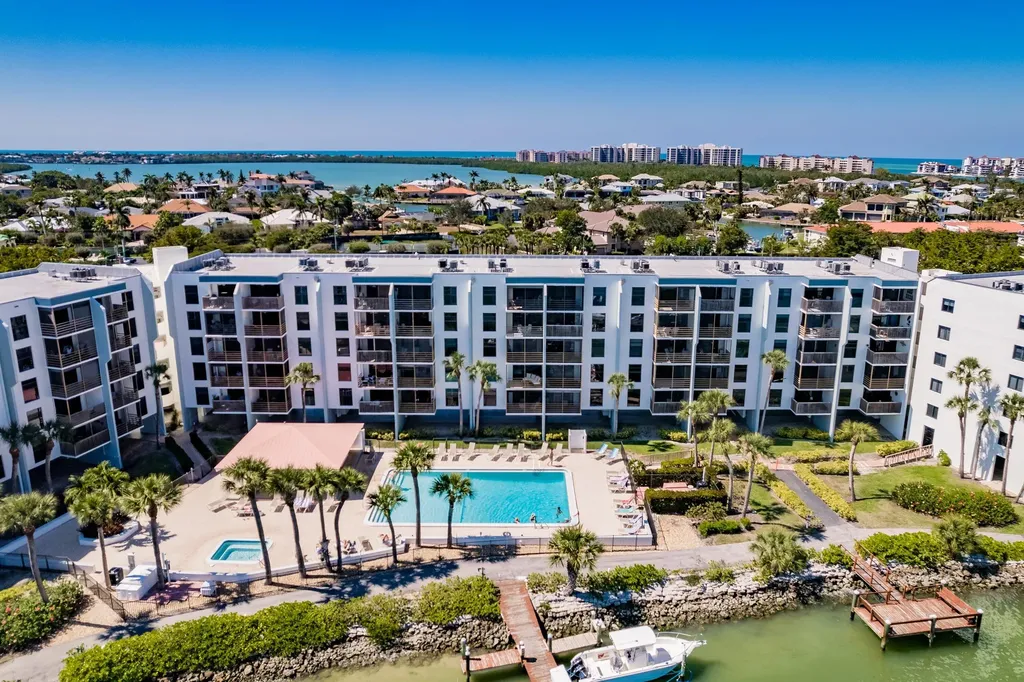 1085 Bald Eagle Marco Island FL 34145