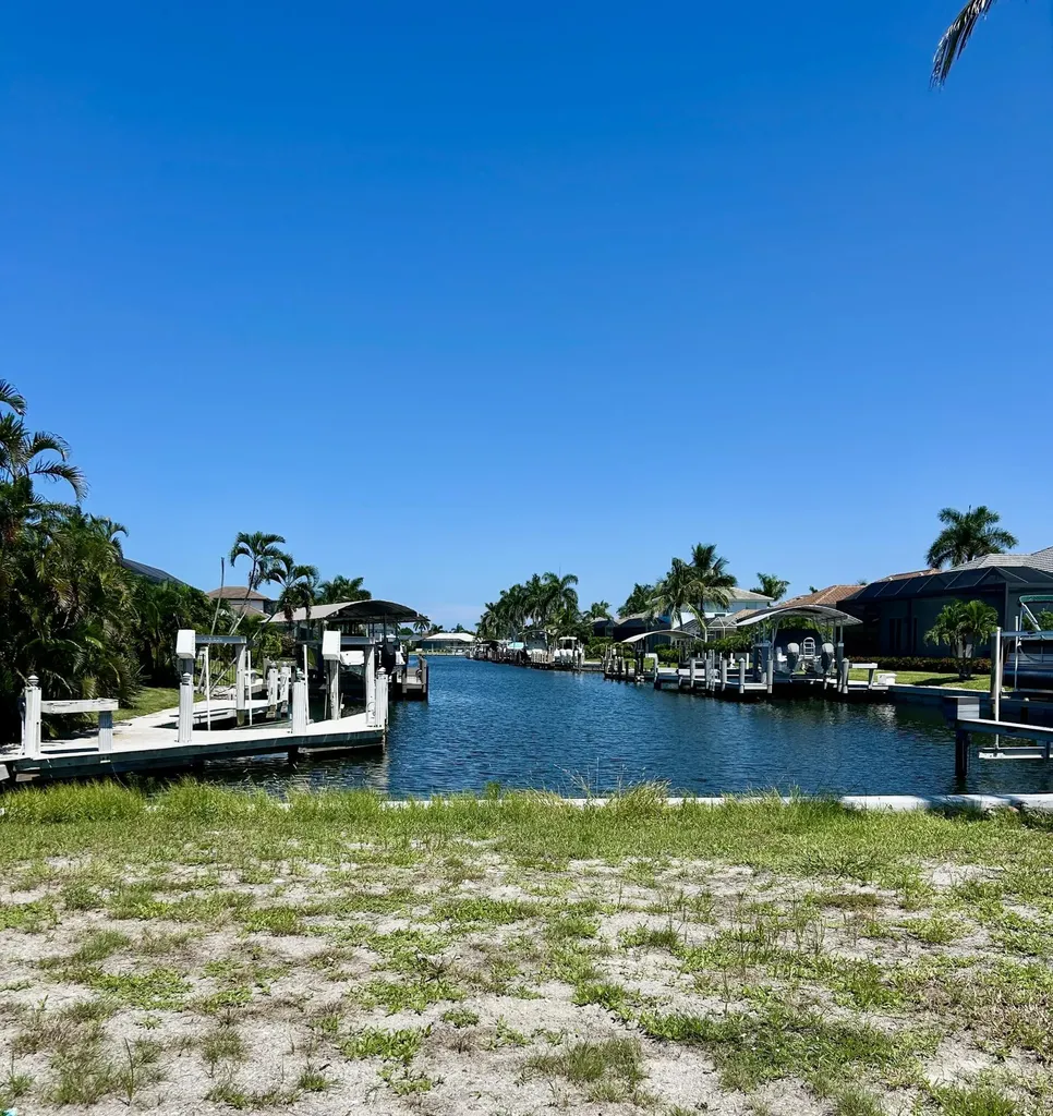 930 Goldenrod Avenue Marco Island FL 34145