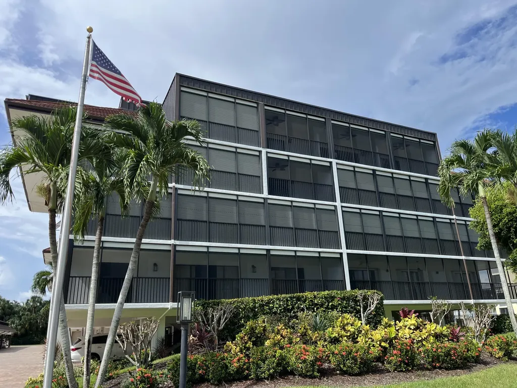 961 Swallow Marco Island FL 34145