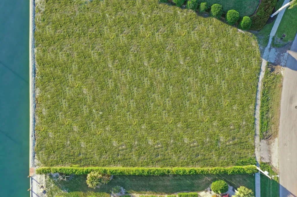 1355 Caxambas Court Marco Island FL 34145