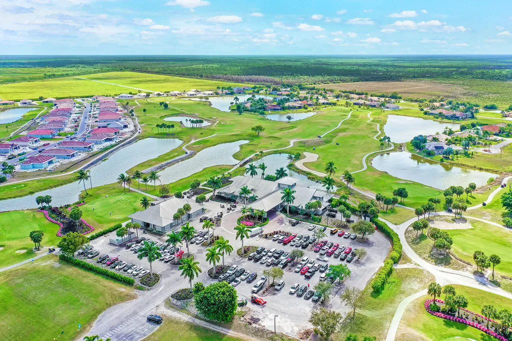 18013 Sandtrap Drive Naples FL 34114