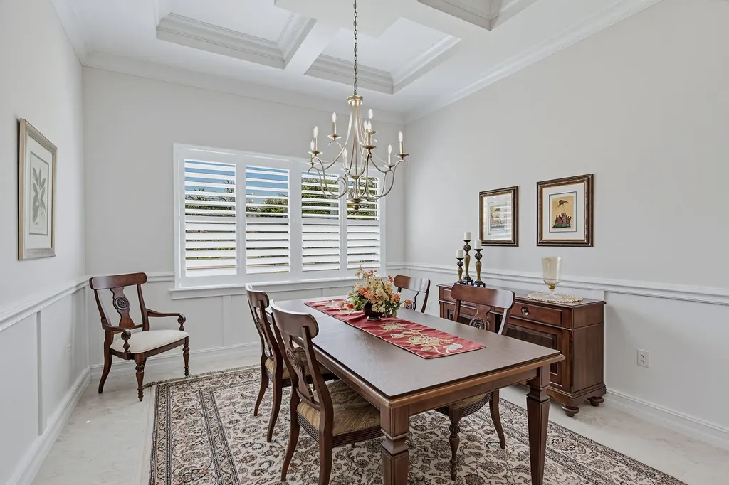 9454 Lagomar Court Naples FL 34114