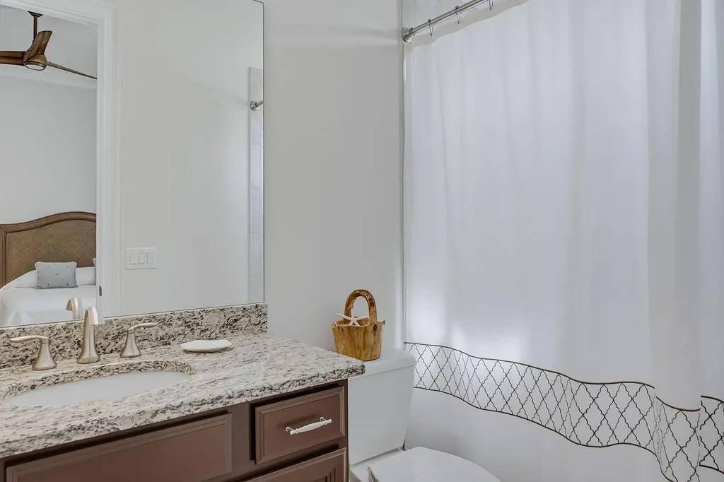 9454 Lagomar Court Naples FL 34114